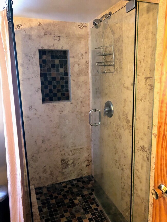 marble travertine shower - 2646 Ewing Ave