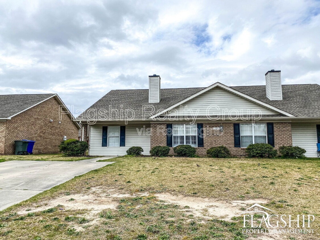Building Photo - 3311 Moseley Dr