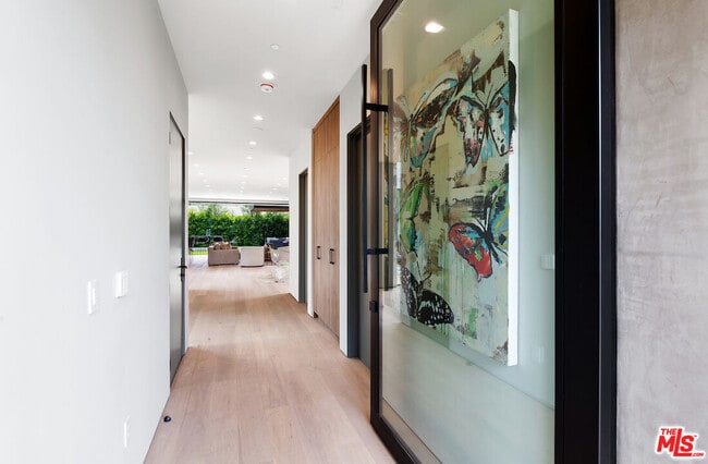 Foto del edificio - 434 Flores St