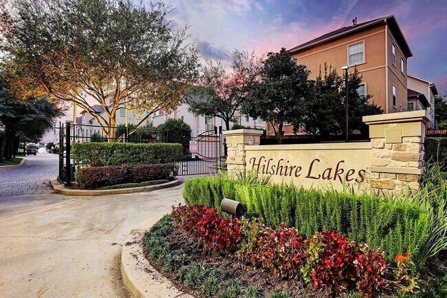 Building Photo - 2226 Hilshire Lake Dr