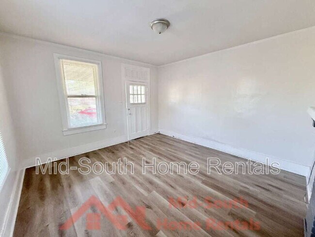 Building Photo - 331 W Dison Ave