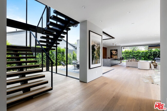 Foto del edificio - 434 Flores St