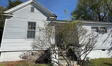 Building Photo - 1903 Heckle St