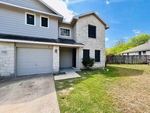 Building Photo - 8511 Apple Carrie Cove