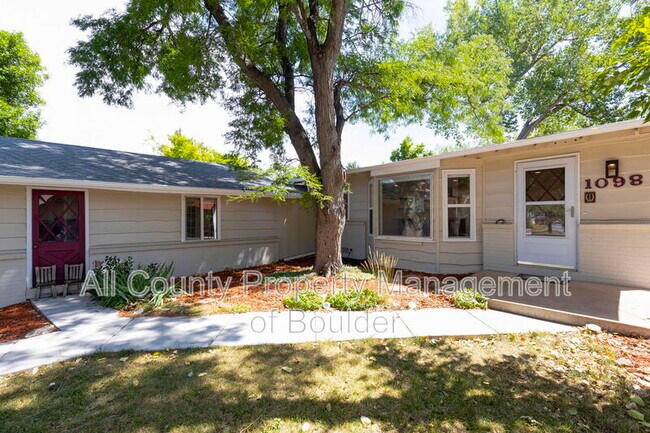 Building Photo - 1098 Cherryvale Rd
