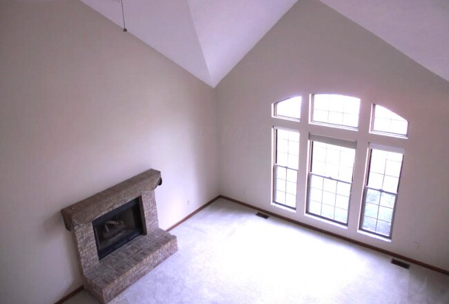 Foto del edificio - 253 Caswell Dr
