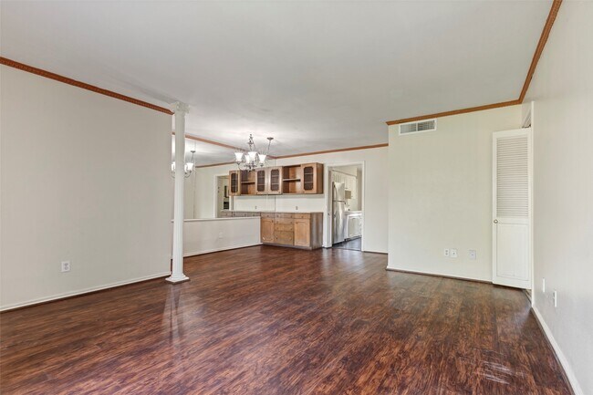 Foto del edificio - 7600 Burgoyne Rd