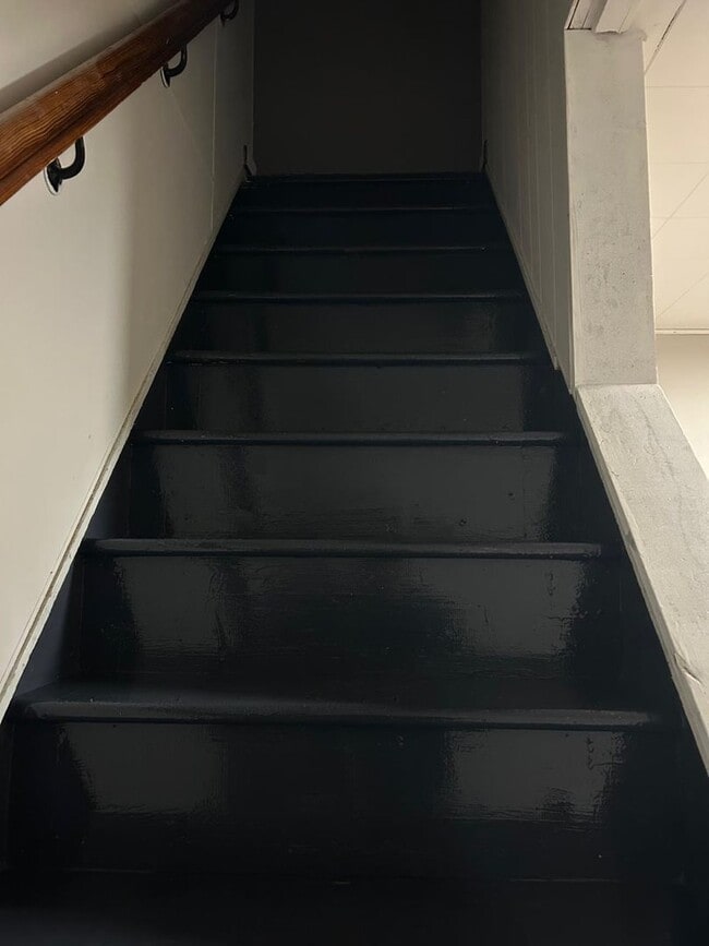 Building Photo - Newly Renovated 3BR Home – 2 Bathrooms – Spacious Layout