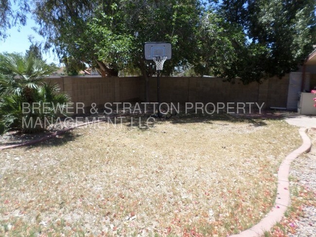 Foto del edificio - 3893 W Denver St