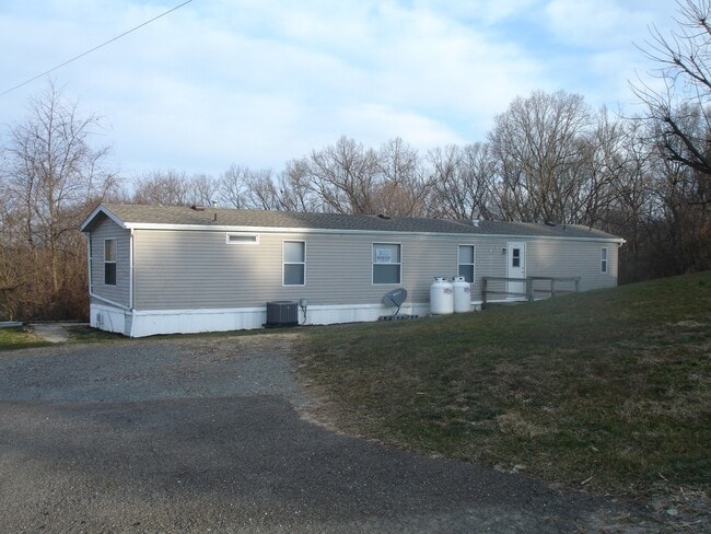 Foto del edificio - 28 Roberts Rd