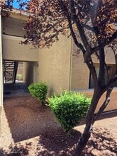Building Photo - 7200 W Pirates Cove Rd