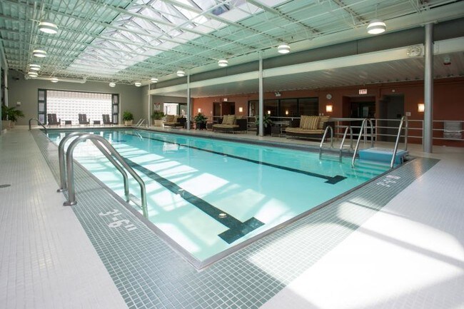 Building Photo - 430 W Ohio St