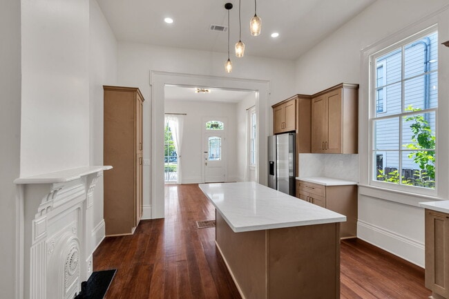 Foto del edificio - 3025 Saint Claude Ave