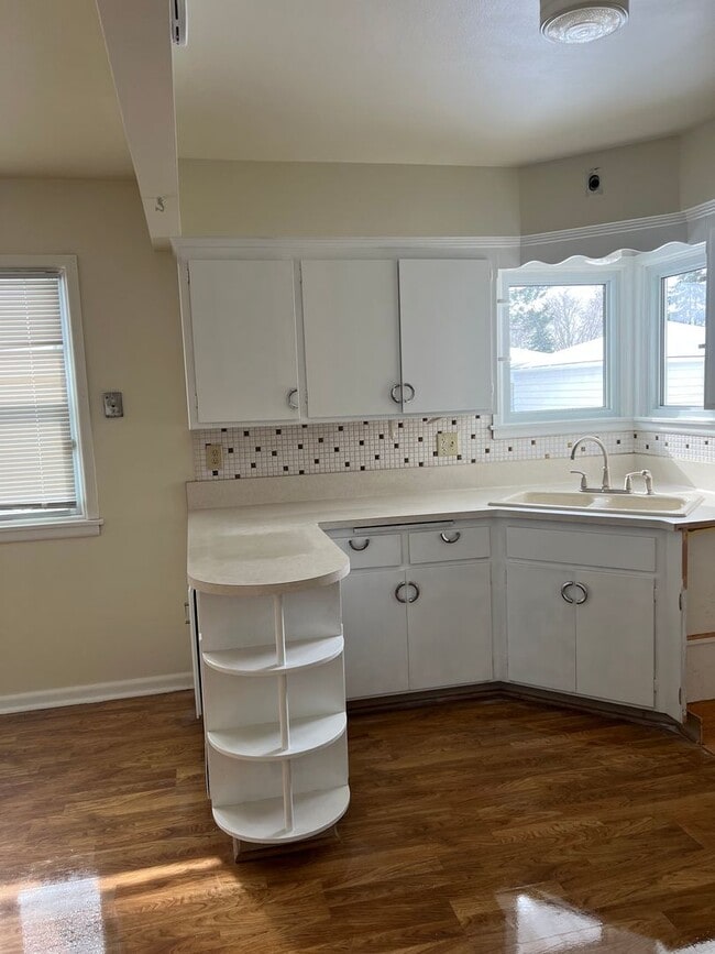 Building Photo - 6541 N Fresno St