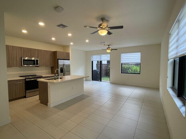 Foto del edificio - 15834 NW 91st Ave