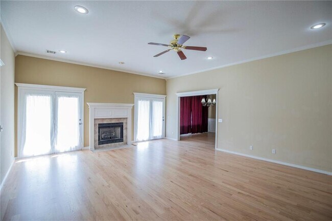 Foto del edificio - 115 NW Orchard Way