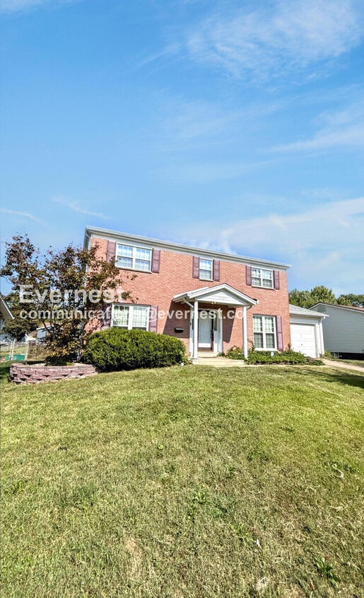 Foto principal - 2185 Cottontail Dr