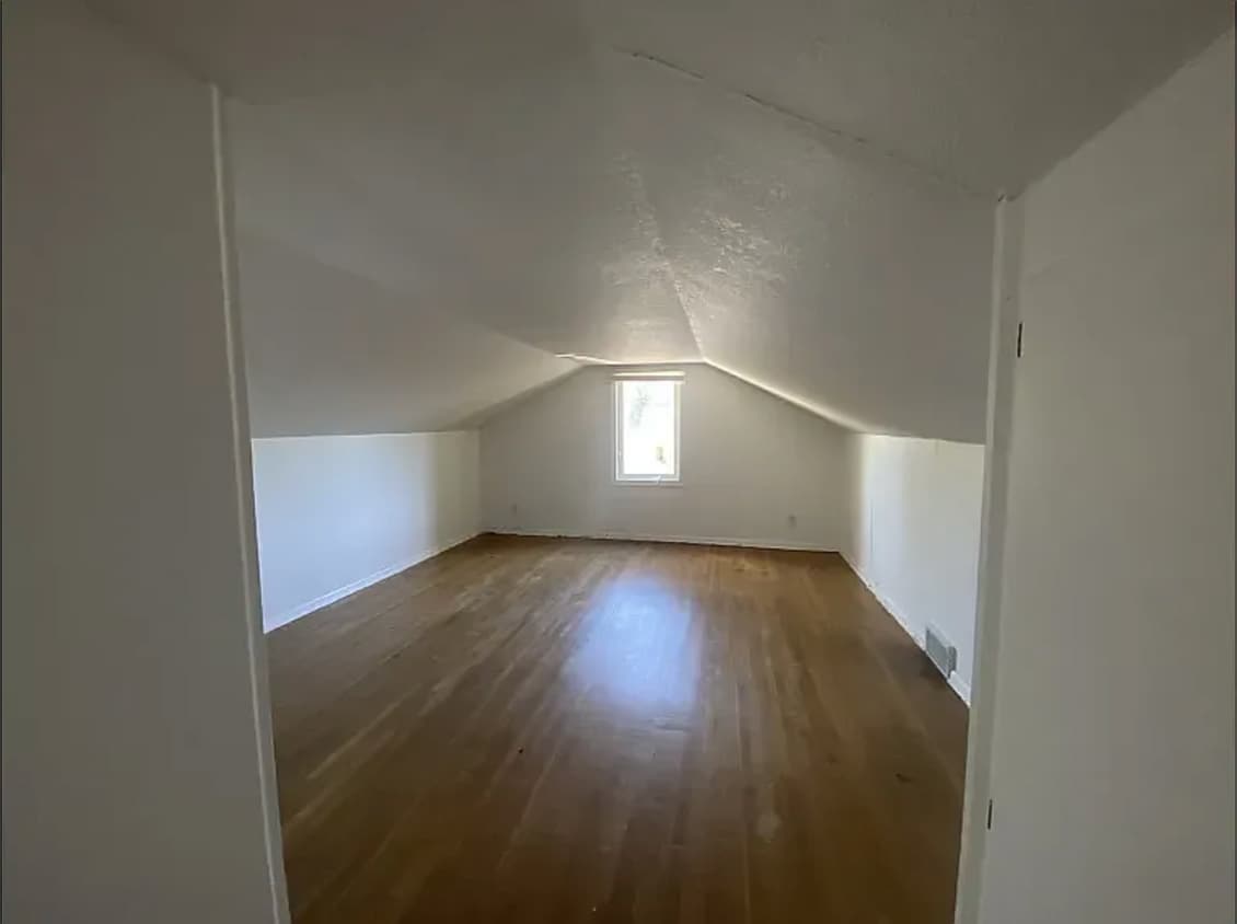 Foto del edificio - 1033 Blair Ave