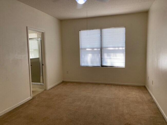 Foto del edificio - 5388 Hallamshire Blvd