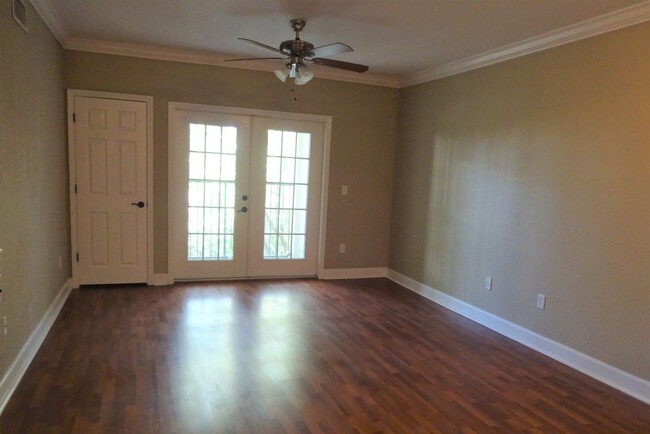 Building Photo - 1BD/1BA Downtown Orlando in the Grande Condo!