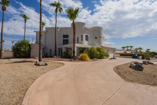 Foto del edificio - 2320 Snead Dr