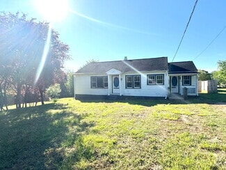 Building Photo - 109 Riley St