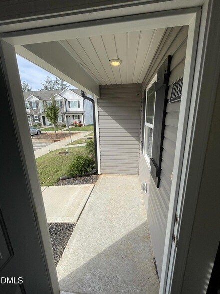 Foto del edificio - 1080 Peony Ln