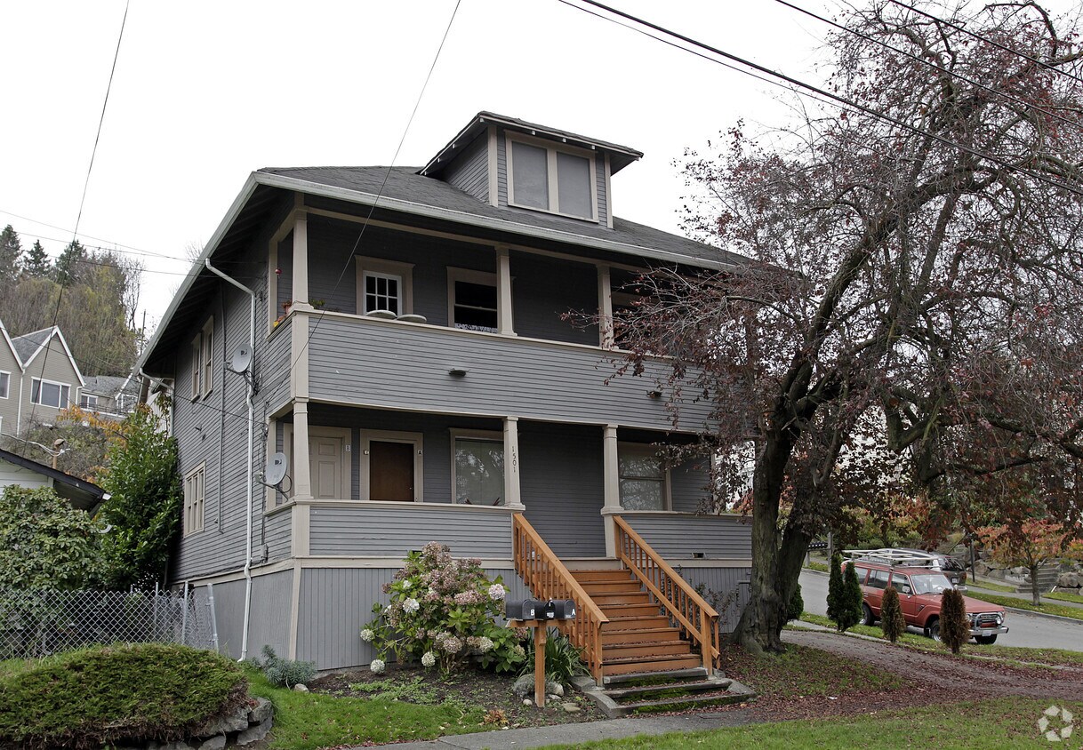 Primary Photo - 1501 Sturgus Ave S