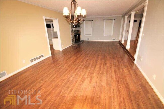 Foto del edificio - 1962 Sugar Stone Dr