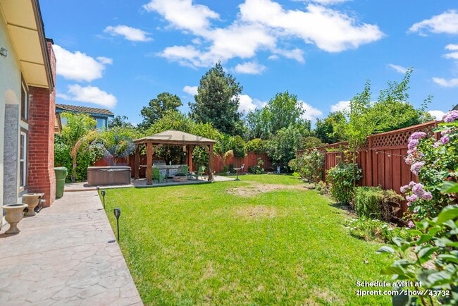 Building Photo - 5947 Southmont Ct