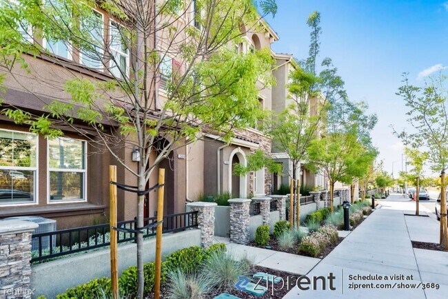 Building Photo - 3 br, 2.5 bath Townhome - 25937 Dollar St,...