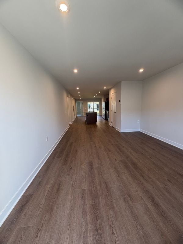 Foto del edificio - 18347 Centennial Cir