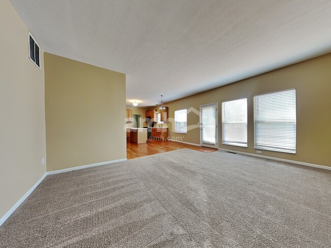 Building Photo - 1275 Kilbrannen