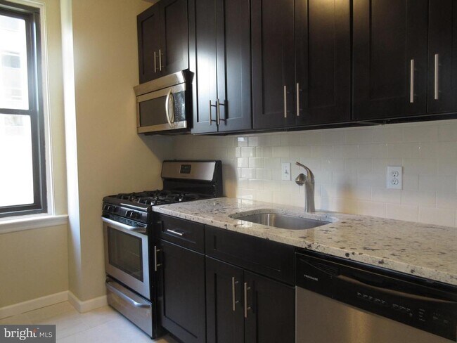 Foto del edificio - 135 S 19th St