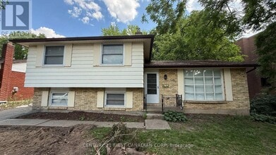 Building Photo - 453 Castlegrove Blvd