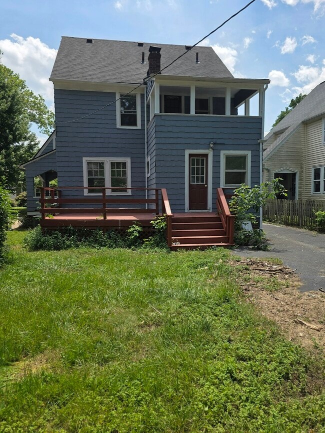 Building Photo - 3953 Elmwood Rd