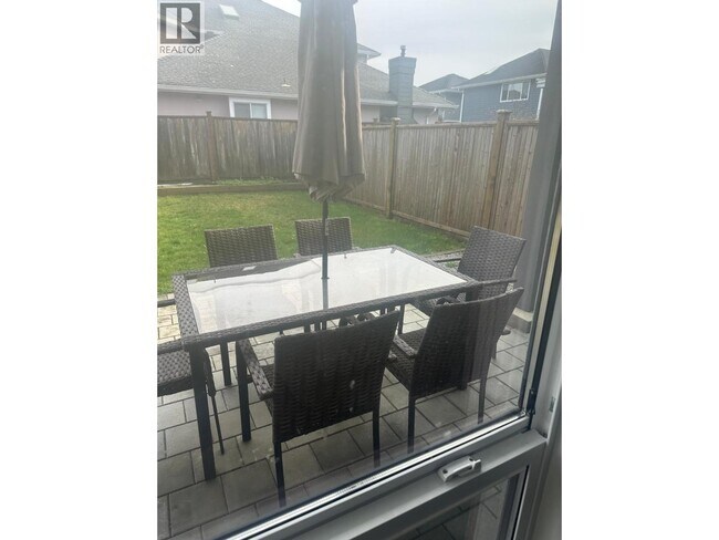 Photo du bâtiment - 8128 Heather St