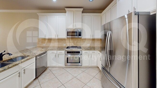 Building Photo - 2449 Avalon Ct