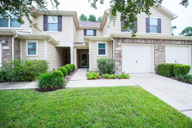 Foto del edificio - 16141 Sweetwater Fields Ln