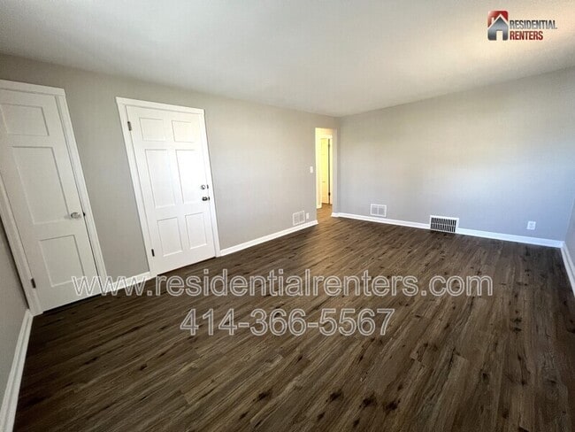 Building Photo - 2238 S 82nd St