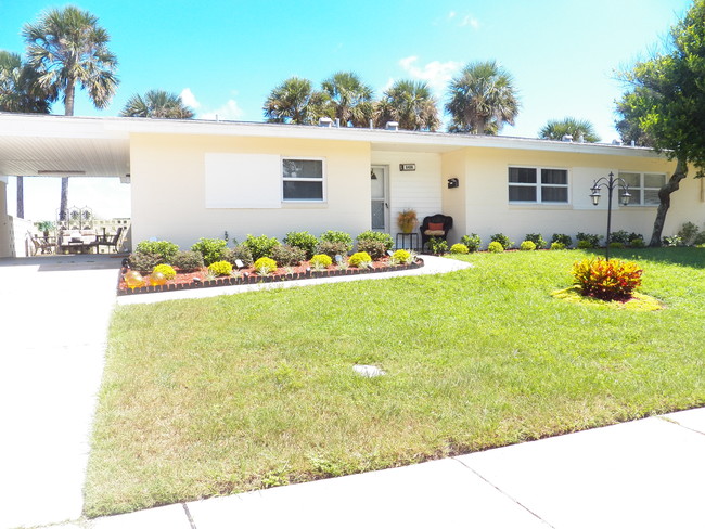 Building Photo - NS Mayport Homes