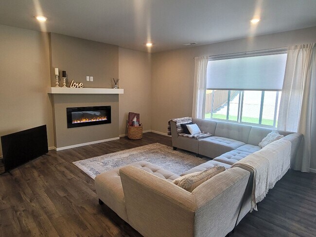 Foto del edificio - Edgewood home for rent - 4 bedroom 3 bath ...