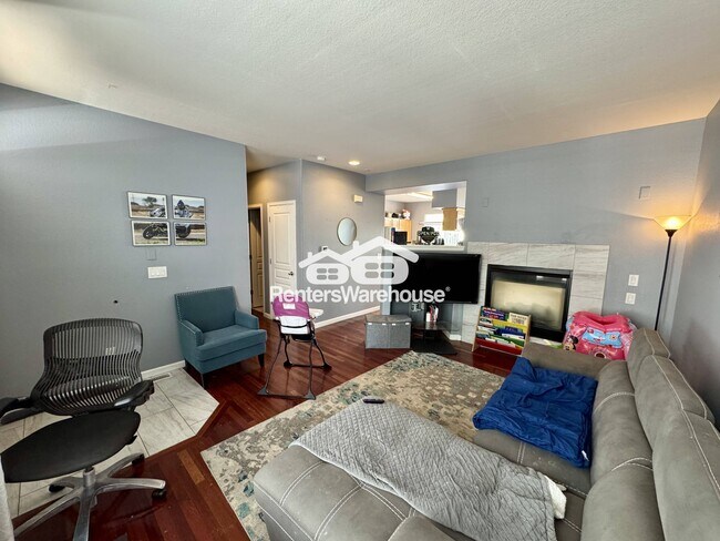 Building Photo - 2237 S Pitkin Way