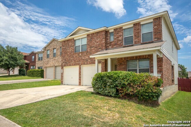 Building Photo - Converse 4 Bedroom