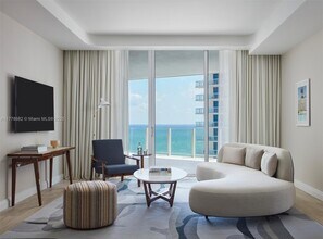 Building Photo - 525 N Fort Lauderdale Beach Blvd