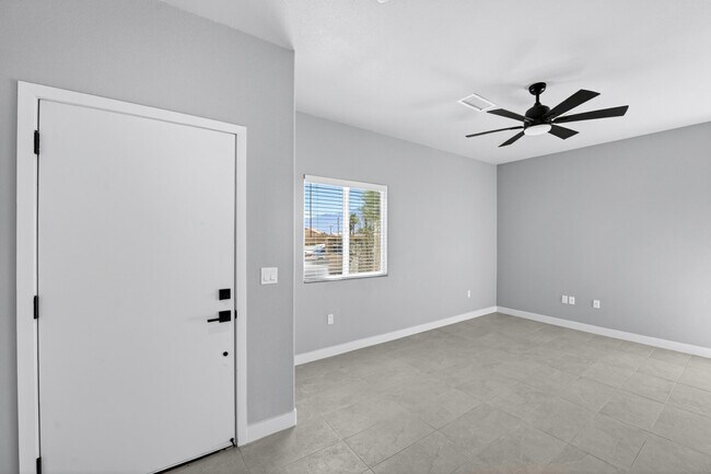 Foto del edificio - 66274-274 Hacienda Ave