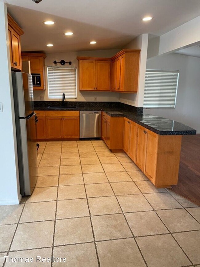 Building Photo - 3 br, 2 bath House - 1321 East Lane