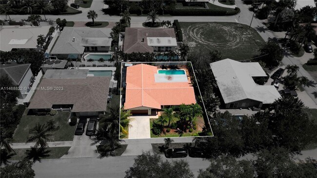 Foto del edificio - 2509 NE 35th Dr
