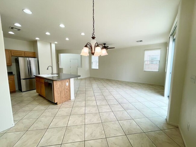 Foto del edificio - Gorgeous 3 bed, 2 1/2bath home.
