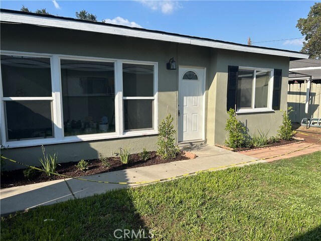 Foto del edificio - 1373 Laurel Ave